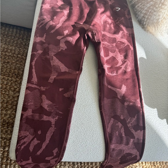 Gymshark Adapt Camo Seamless Sports Set - Savanna | Cherry Brown - Picture 5 of 7